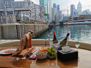 游艇Prewedding Package，香港游艇Prewedding，香港全包一站式游艇Prewedding 套餐，海上婚禮攝影，香港海上攝影推薦，游艇拍攝。海上婚攝推薦，香港Prewedding，豪華游艇