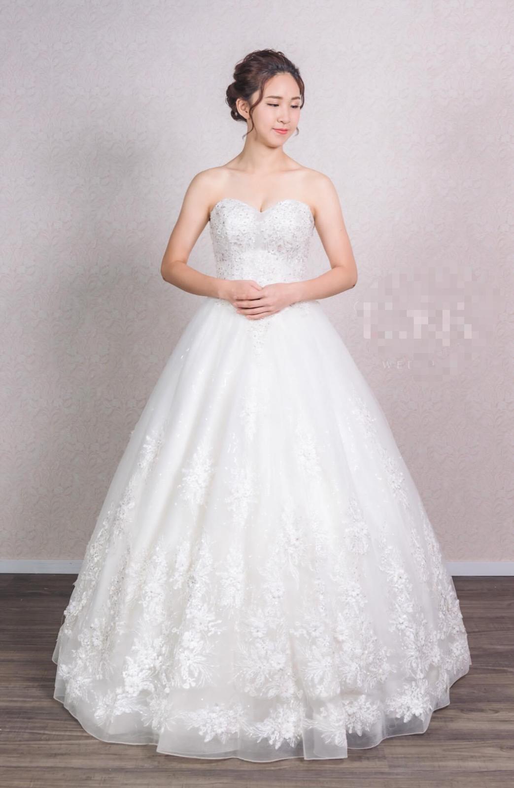婚紗禮服租借(新娘/新郎)，經濟婚紗，租婚紗價錢，婚紗店，婚紗照，2022新娘化妝，Pre Wedding，婚禮攝影推薦，婚禮攝影，婚禮攝影推介，婚紗攝影，註冊化妝價錢，婚禮化妝價錢，新娘化妝價錢，化妝師推介，化妝師推薦，Suki makeup，婚禮化妝師推介，新娘化妝師推薦，婚攝，Pre Wedding套餐，婚攝套餐