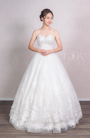 婚紗禮服租借(新娘/新郎)，經濟婚紗，租婚紗價錢，婚紗店，婚紗照，2022新娘化妝，Pre Wedding，婚禮攝影推薦，婚禮攝影，婚禮攝影推介，婚紗攝影，註冊化妝價錢，婚禮化妝價錢，新娘化妝價錢，化妝師推介，化妝師推薦，Suki makeup，婚禮化妝師推介，新娘化妝師推薦，婚攝，Pre Wedding套餐，婚攝套餐